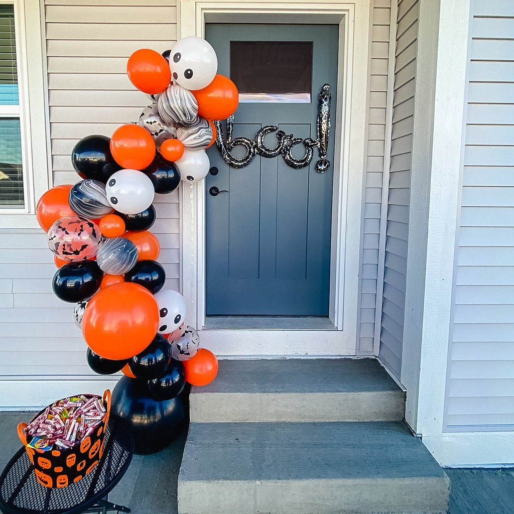 Halloween Balloon Garland Kit, Black & Orange